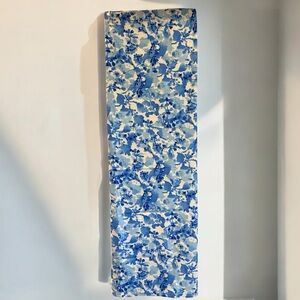 Sur La Table Blue Floral Blossom Tablecloth 70x70